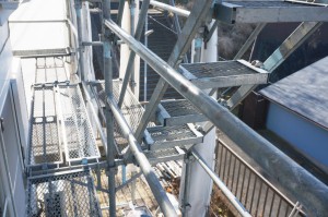 日野市の遠山塗装現場